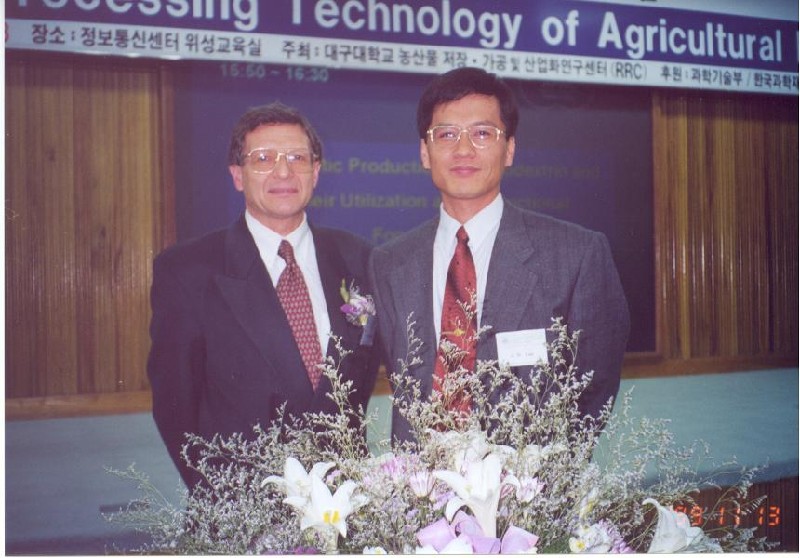 With Prof. Vandamme (at Daegu Univ, 2000)