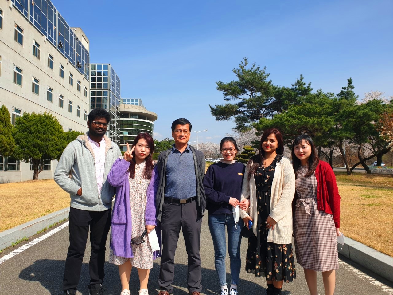 2020 Lab members fighting against Covid19