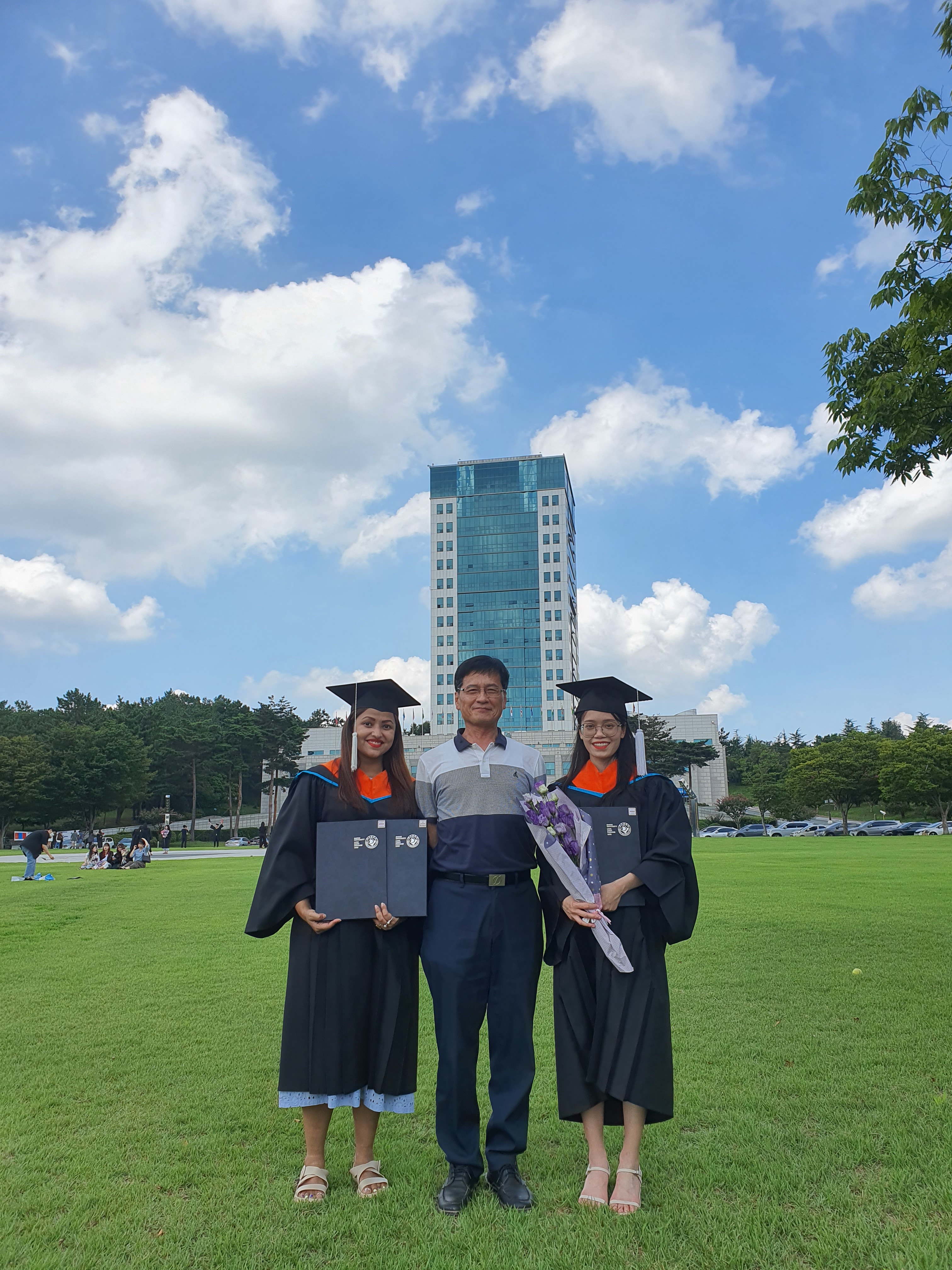 Congratulations, Su and Trang (Aug 20, 2021)