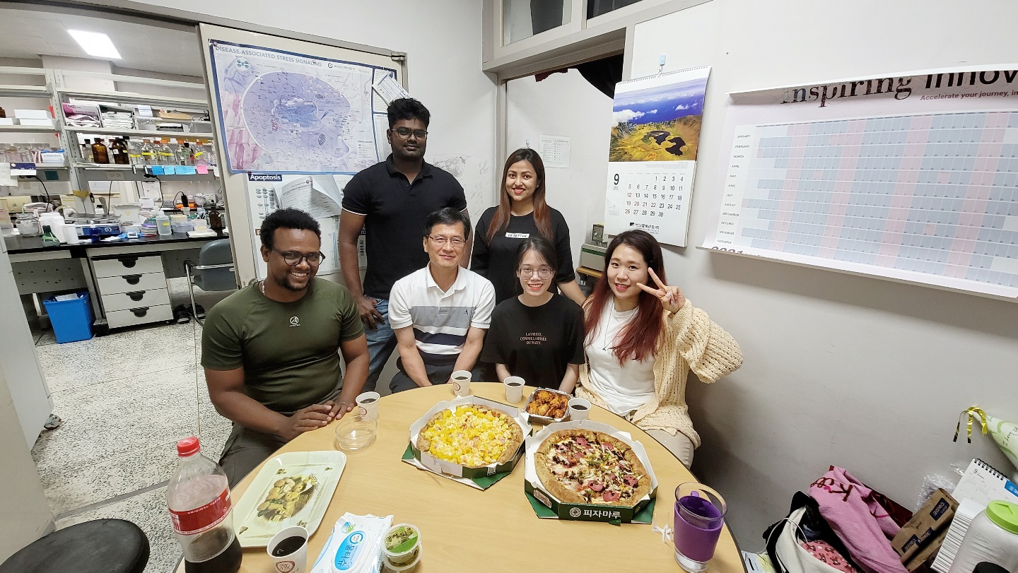 Farewell party for Trang (Sep 2, 21)