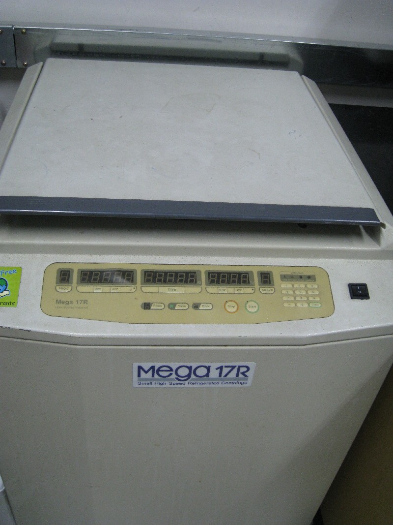 Low-temperature centrifuge
